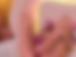 Selena's Live Sex Cam Show