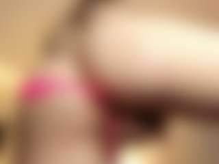 Live cam show with litasella - Bedroom on Camsoda