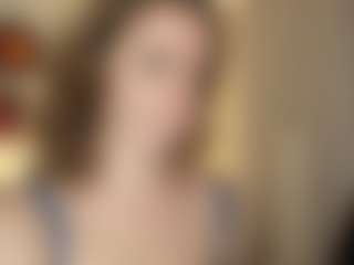 Spettacolo in cam dal vivo con litasella - Blonde Hair Dildo su Camsoda