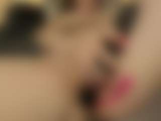 Live cam show with litasella - Double Penetration on friskycurves.com