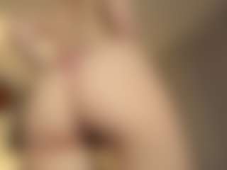 Live cam show with litasella - Camel Toe on Latina Girls