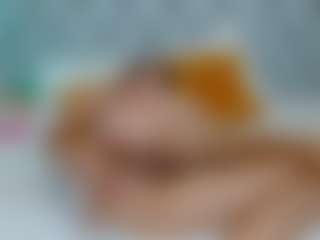 Live cam show with Melody-Mansson - Small Ass on Camsoda