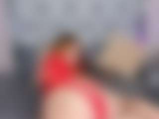 Live cam show with SusanBenett - Deepthroat on SquirtSoMuch