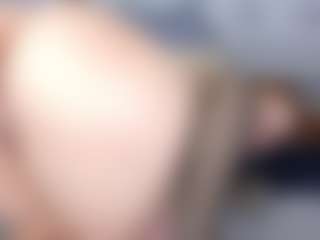 Live cam show with SusanBenett - Squirt on CamwithHer
