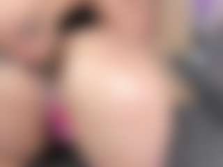 SusanBenett's Live Sex Cam Show