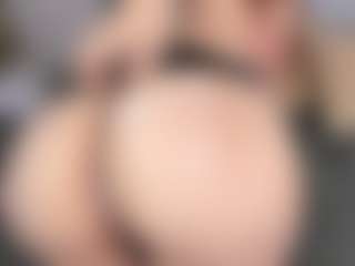 SusanBenett's Live Sex Cam Show