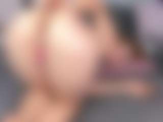 Live cam show with SusanBenett - Blowjob Brown Hair on Latina Girls