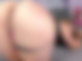 SusanBenett's Live Sex Cam Show
