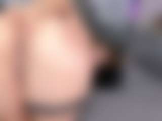 SusanBenett's Live Sex Cam Show