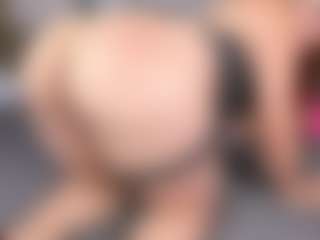 SusanBenett's Live Sex Cam Show