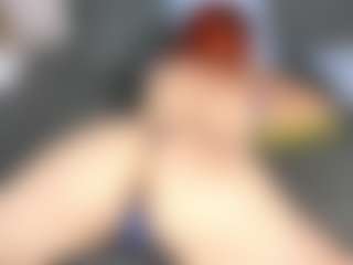 Live cam show with SusanBenett - Squirt MILF on madthumbs