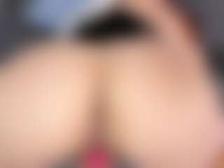 SusanBenett's Live Sex Cam Show