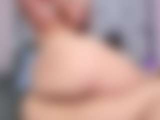 SusanBenett MILF webcam performer live streaming