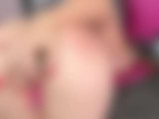 Live cam show with SusanBenett - Blowjob on dropp.cam