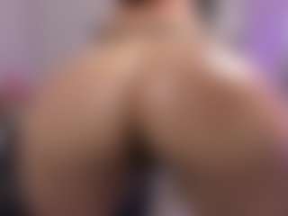 Live cam show with SusanBenett - Middle Aged on SmokeAndPoke