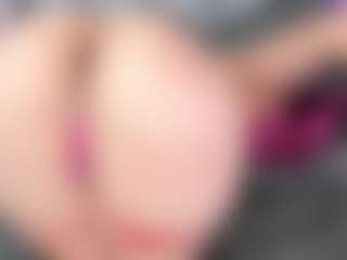 Live cam show with SusanBenett - Anal Brown Hair on xfollow cams