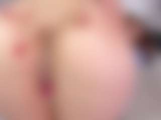 SusanBenett's Live Sex Cam Show