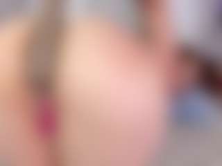 SusanBenett's Live Sex Cam Show