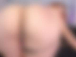 SusanBenett's Live Sex Cam Show