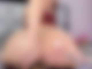 SusanBenett's Live Sex Cam Show