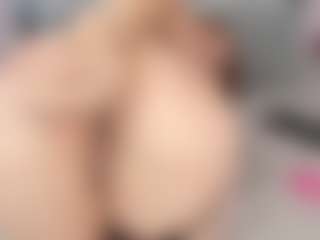 SusanBenett MILF webcam performer live streaming
