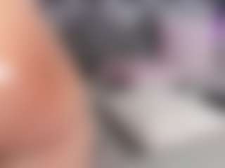SusanBenett MILF webcam performer live streaming