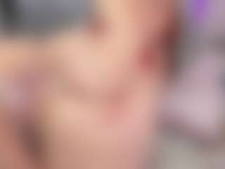 Live cam show with SusanBenett - HD on pussylord.com