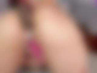 Live cam show with SusanBenett - Brown Hair MILF on CamSodaAdn