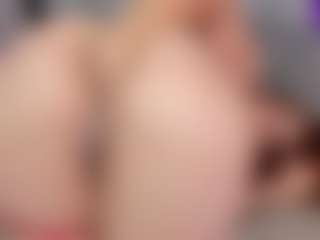 Live cam show with SusanBenett - Anal on Uber Horny