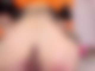 Live cam show with SusanBenett - Brown Eyes MILF on sexylive.show