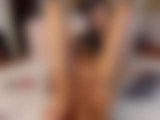 EmmaDuque's Live Sex Cam Show