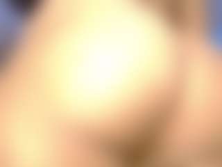 evaluna's Live Sex Cam Show