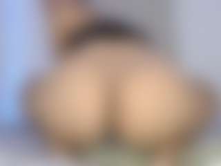 Live cam show with evaluna - Black Dildo on Camsoda.co