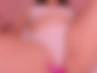 Mady James's Live Sex Cam Show