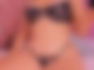 Mady James's Live Sex Cam Show