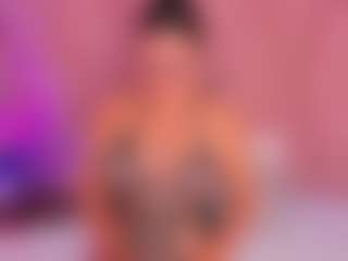 Live cam show with Mady James - Oil on Camsoda