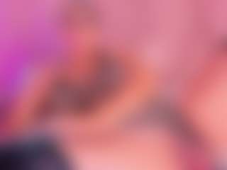 Live cam show with Mady James - Tease Curvy on Camsoda
