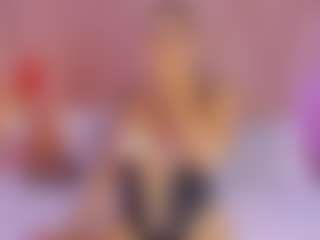 Live cam show with Mady James - Small Tits on livesuperchat.net