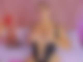 Live cam show with Mady James - Bedroom on Mixed Magazine Live