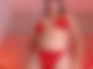 Live cam show with Mady James - Public on CamClone