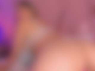 Live cam show with Mady James - Shaved Pussy on crypto-cams