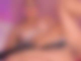 Live cam show with Mady James - Butt Plug on Hubzter Live