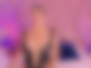 Live cam show with Mady James - Solo on Camsoda