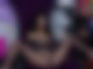 Live cam show with Salome - Small Tits on SpankPalCams