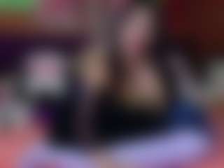 Live cam show with Salome - Handjob on StripNow