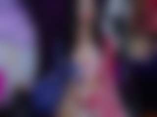 Live cam show with Salome - Skinny on CamClone