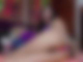 Live cam show with Salome - Ass Bouncing on Camsoda