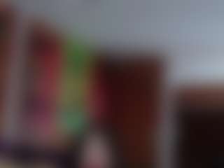 Live cam show with Salome - Dirty on Milf Play