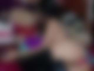 Live cam show with Salome - Spank on Uber Horny
