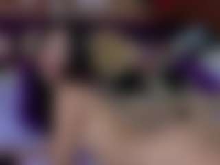 Live cam show with Salome - Fingers on AdultVida.com